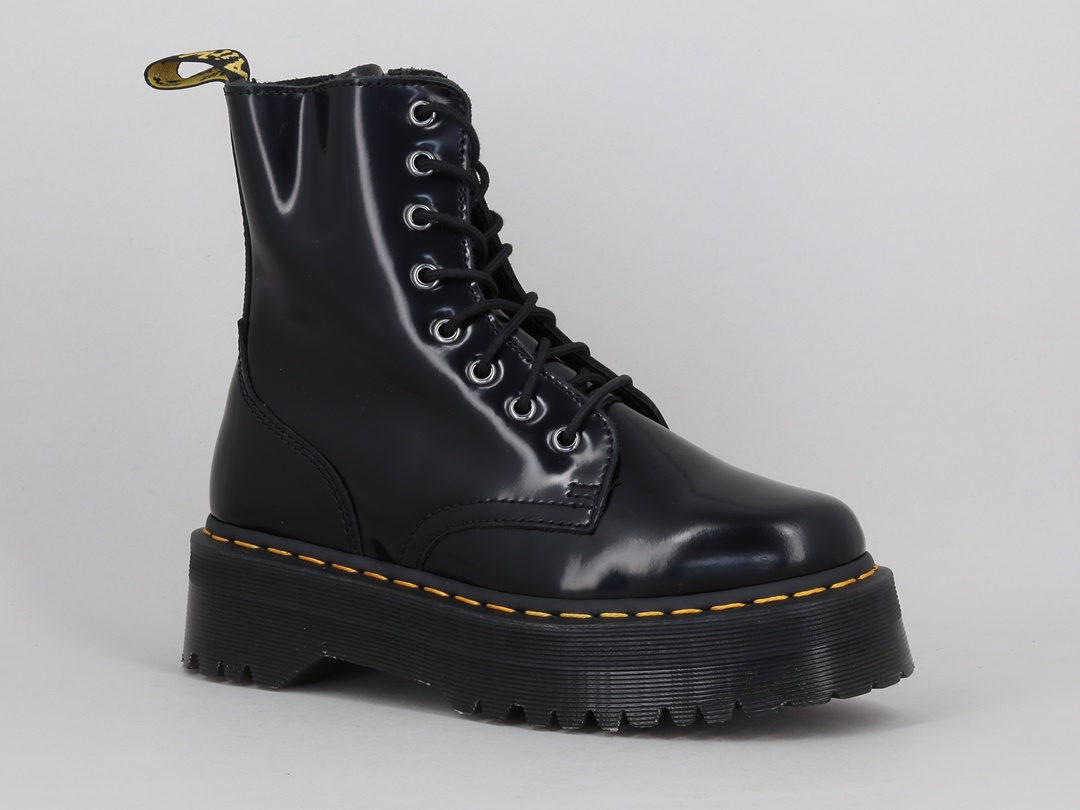 prochaine vente privée dr martens